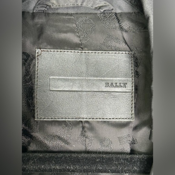 Bally Black Trench Coat - Like New Condition - Picture 6 of 7